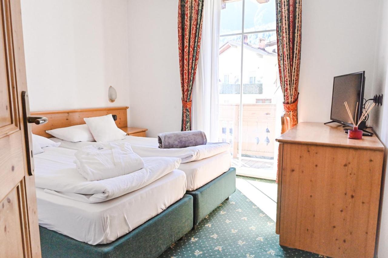 Alp Hotel Dolomiti Dimaro Dış mekan fotoğraf
