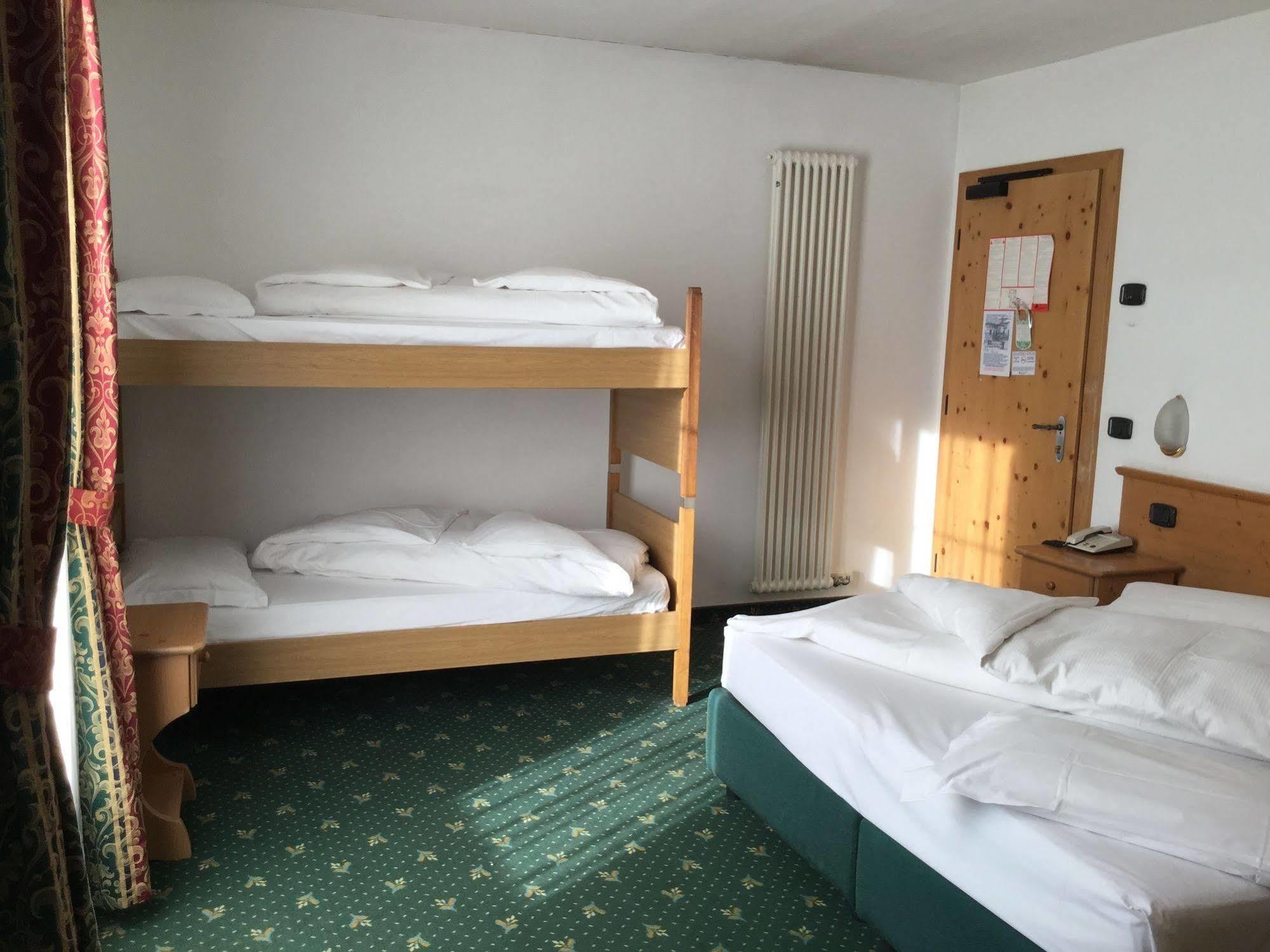 Alp Hotel Dolomiti Dimaro Dış mekan fotoğraf